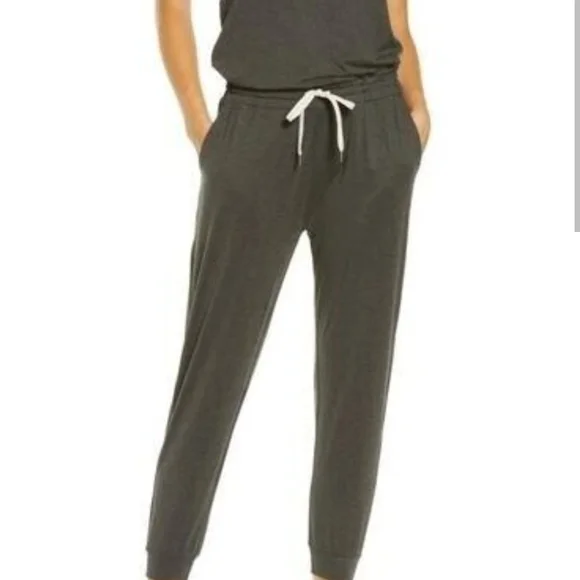 Vuori Black Jumpsuit Relaxed Fit Elastic Waist - Picture 2 of 5